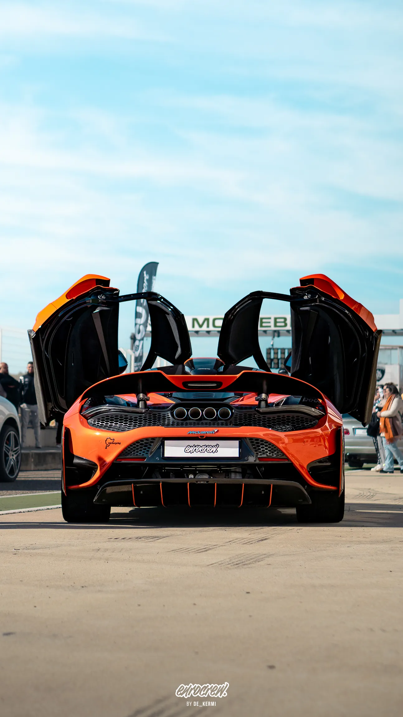 Pit box · 16