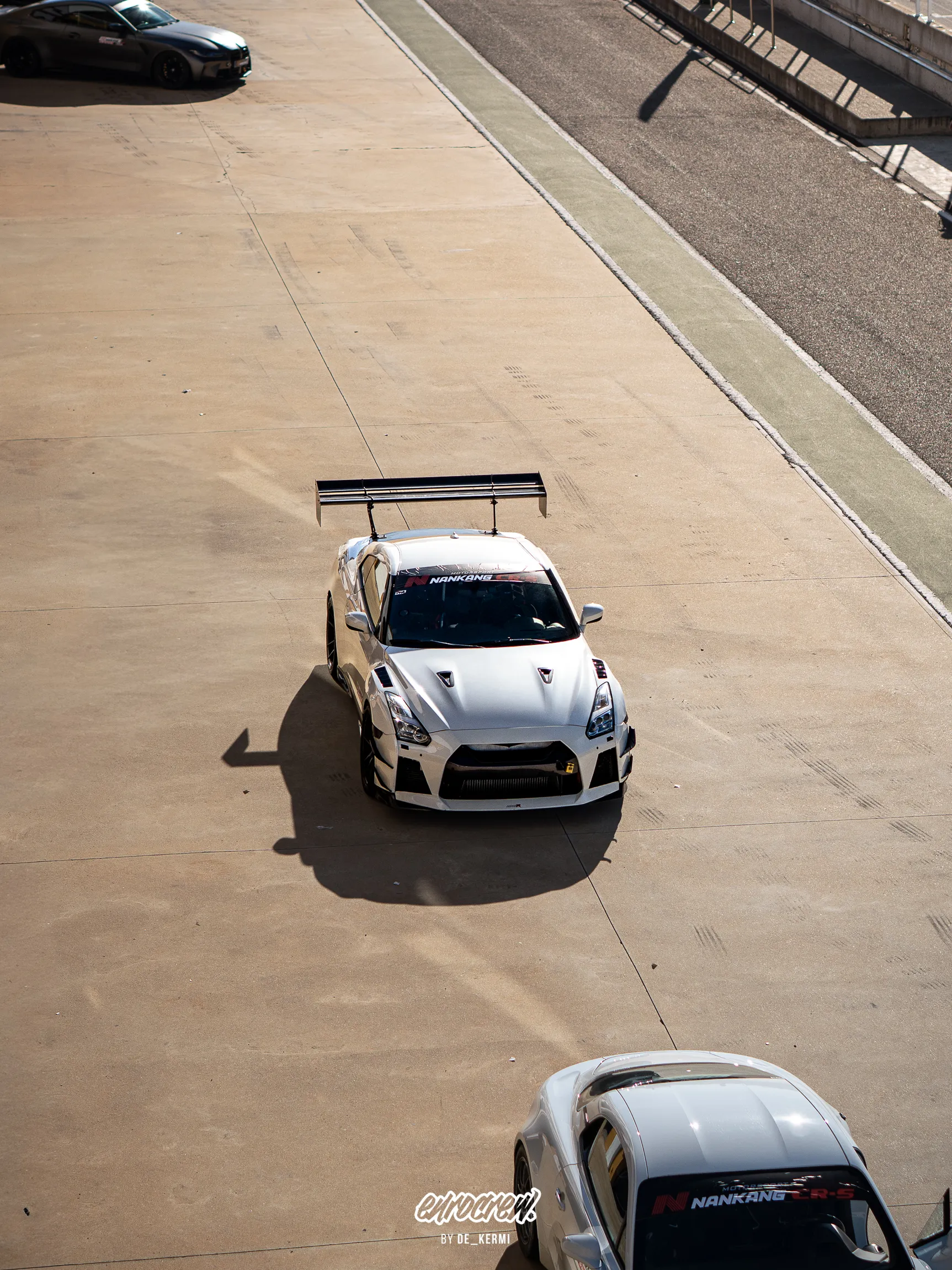 Pit box · 3