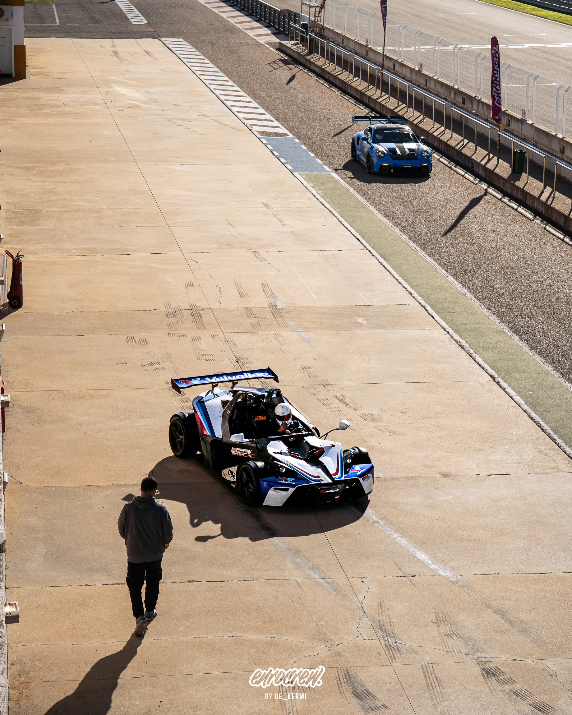 Pit box · 7