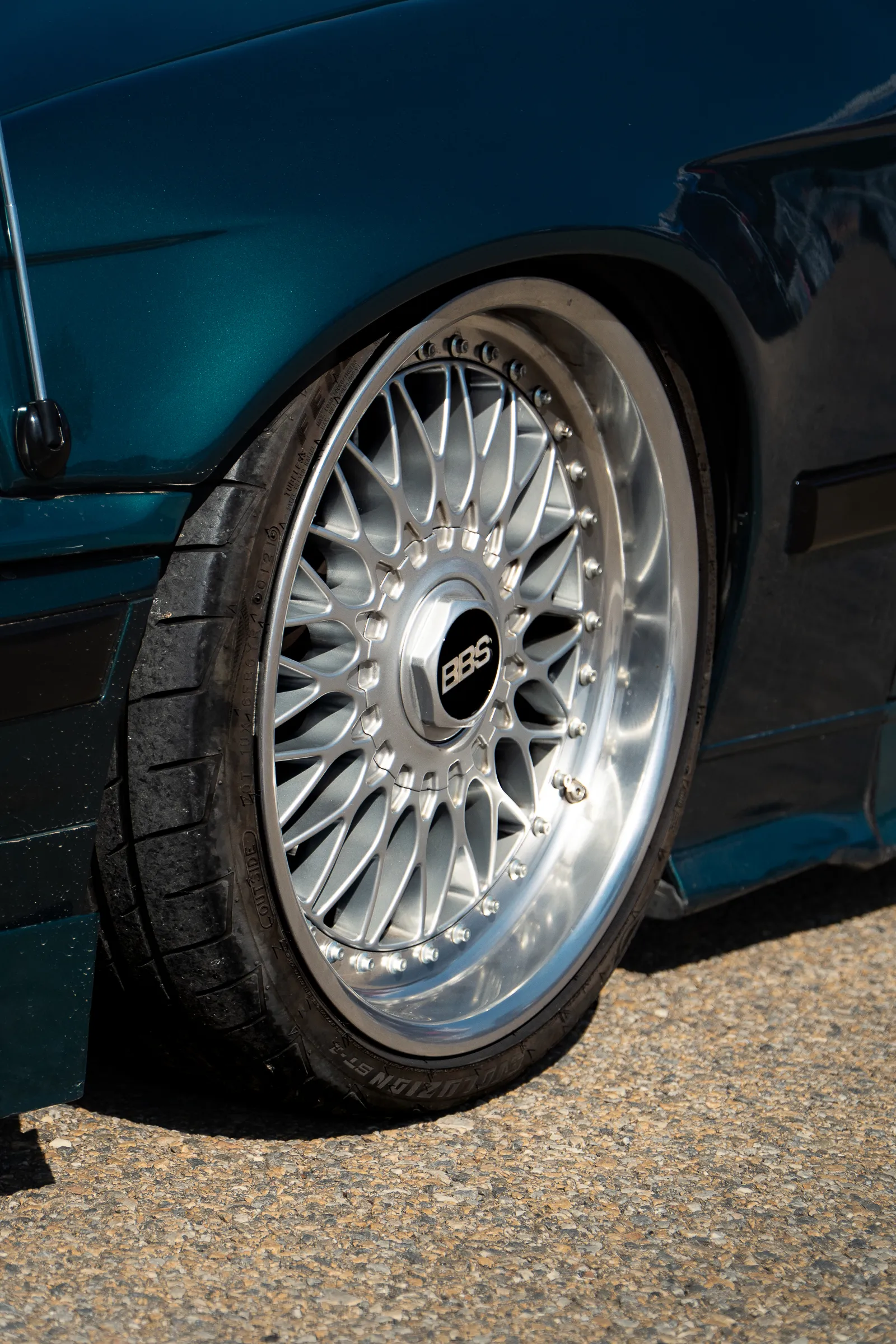 Paddock y pista · 48