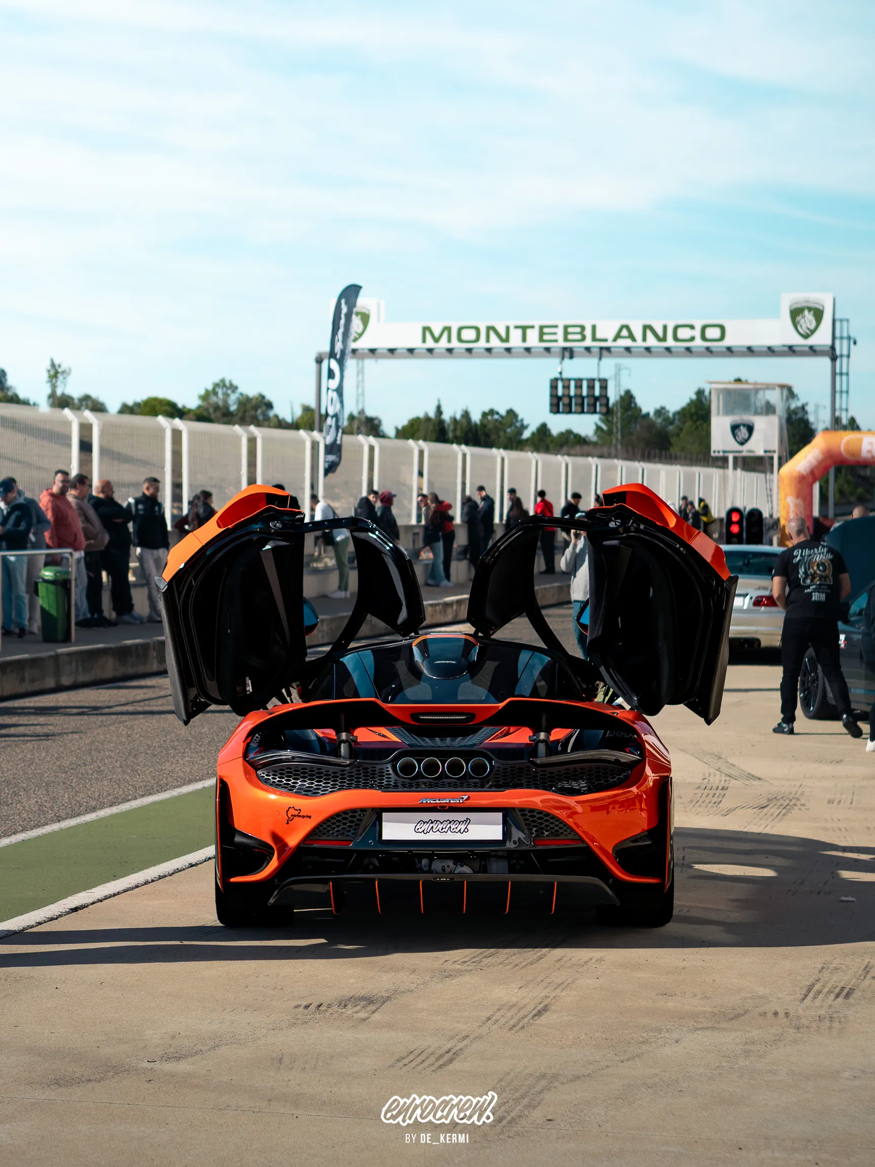 Pit box