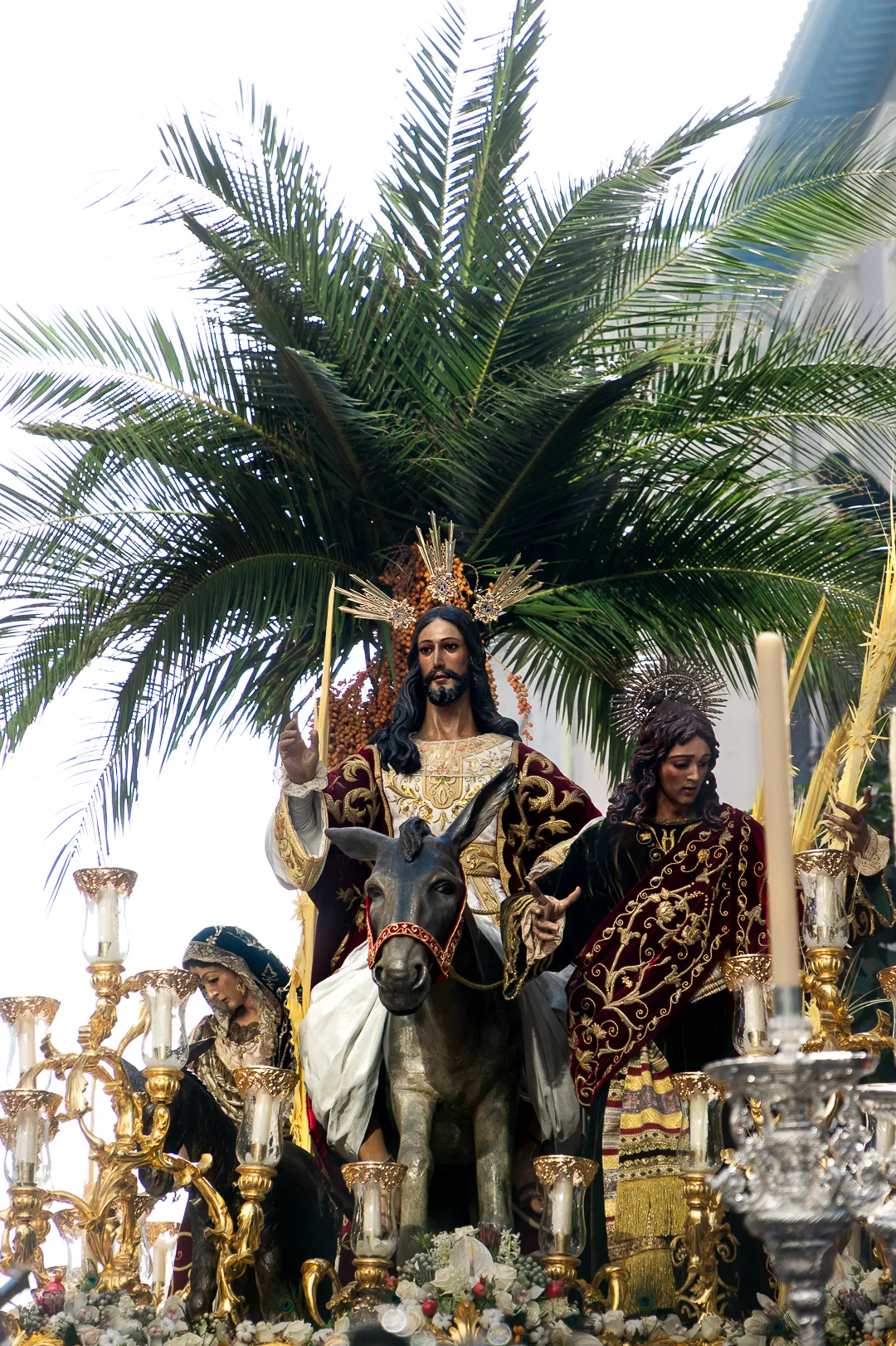 Granada Magna procession
