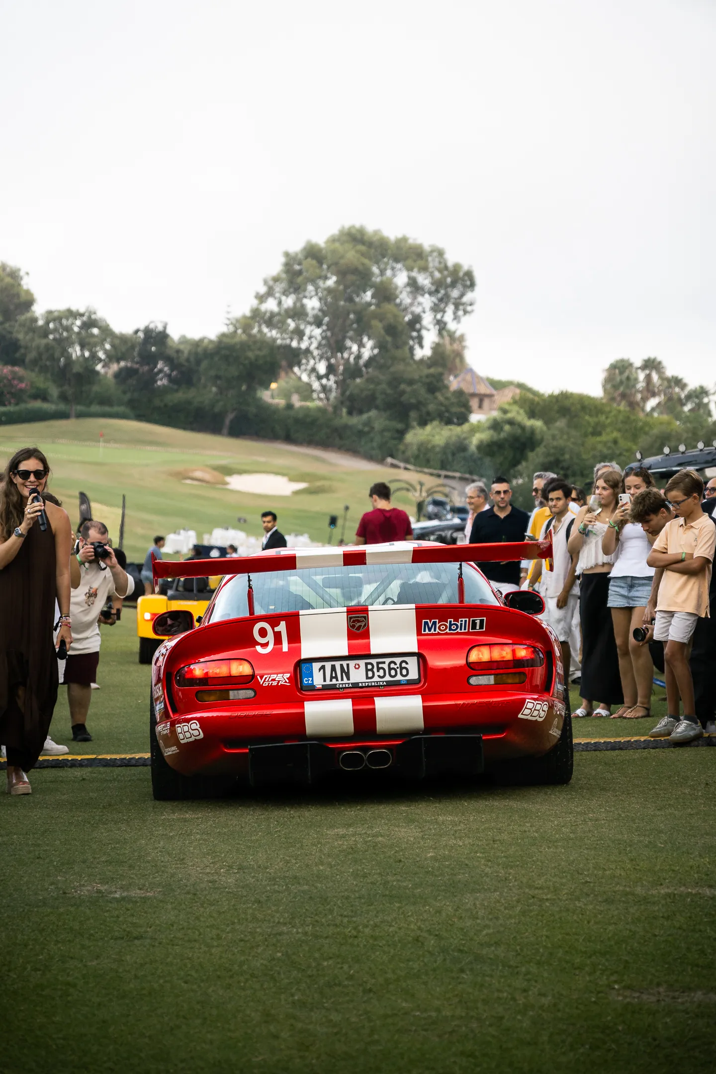 Dodge Viper GTS-R · 12